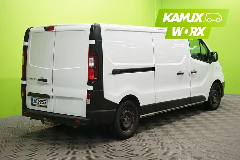 Käytetty Renault Trafic 170 HP (125 kW) 2018 Valkoinen Tila-auto