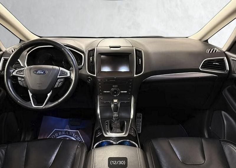 Käytetty Ford S-MAX S 180 HP (132 kW) 2016 Harmaa Tila-auto