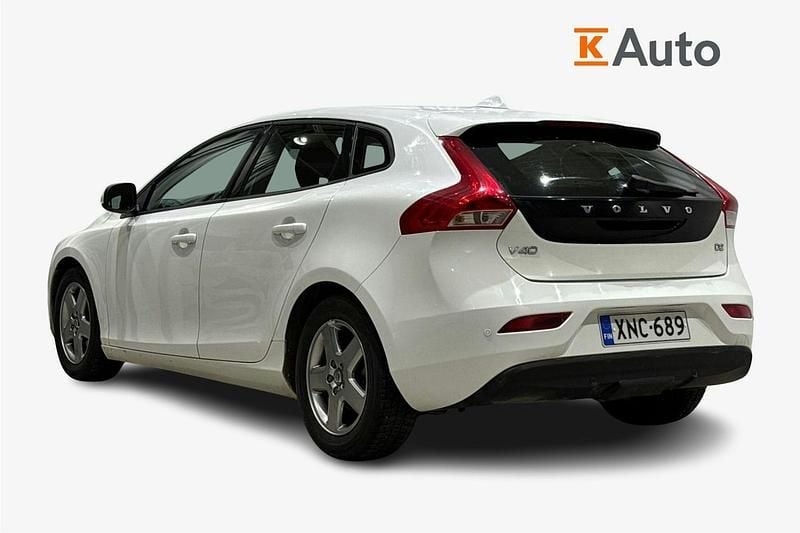 Käytetty Volvo V40 Kinetic 114 HP (83 kW) 2013 Valkoinen Viistoperä