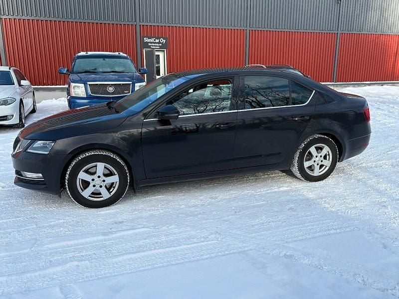 Käytetty Skoda Octavia Style 110 HP (80 kW) 2018 Viistoperä