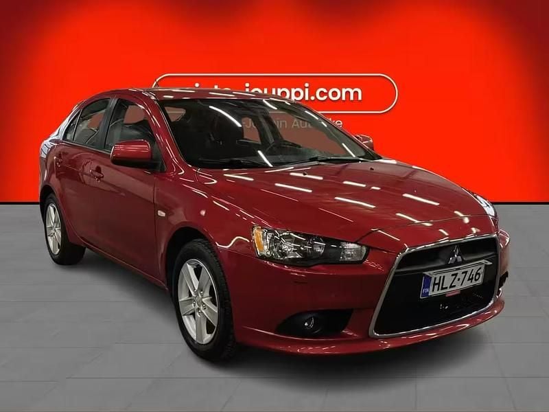 Käytetty Mitsubishi Lancer Sportback Invite 241 HP (177 kW) 2010 Punainen Viistoperä