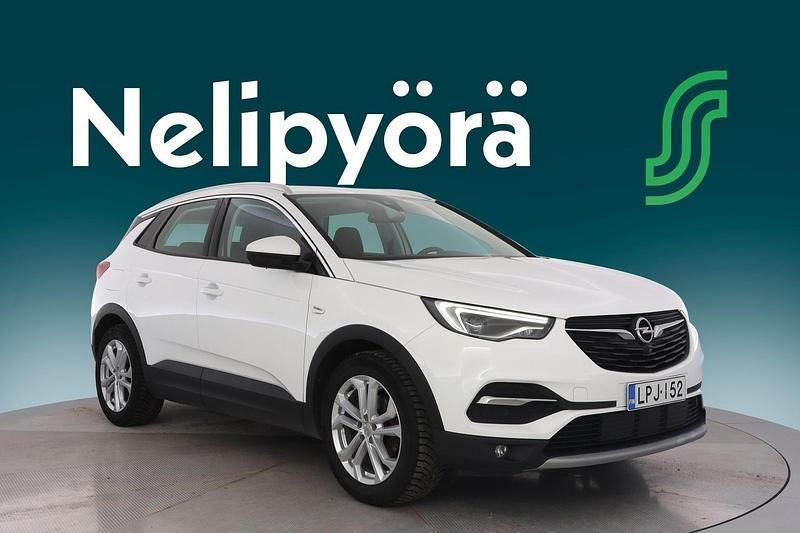 Käytetty Opel Grandland X Executive 131 HP (96 kW) 2020 Musta Katumaasturi