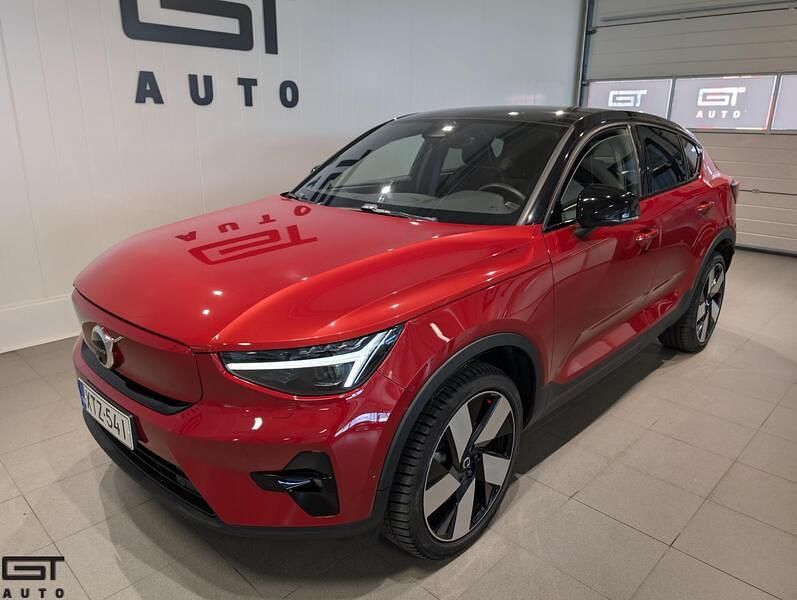 Käytetty Volvo C40 300 kW (408 HP) 2022 Katumaasturi