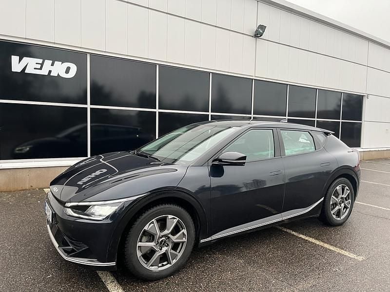 Sininen Käytetty 2021 Kia EV6 Katumaasturi | 31 400 € (Perustarjous) - Kuva 1/4