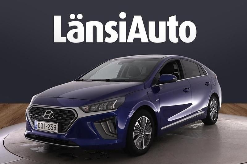 Käytetty Hyundai Ioniq Edition 105 HP (77 kW) 2020 Sininen Viistoperä