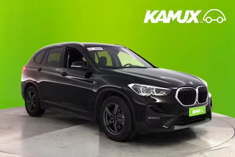 Musta Käytetty 2020 BMW X1 Advantage Katumaasturi | 25 640 € (Hyvä tarjous) - Kuva 1/3