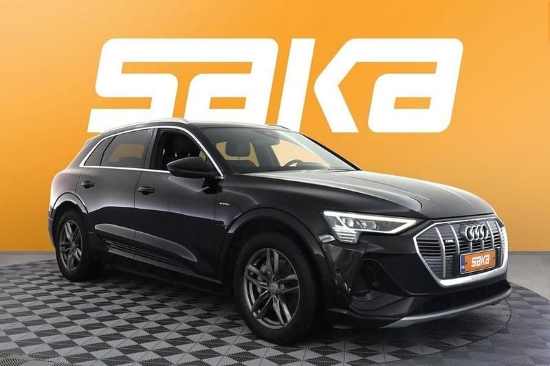 Käytetty 2021 Audi e-tron S-Line Katumaasturi | 27 400 € (Hyvä tarjous) - Kuva 1/3