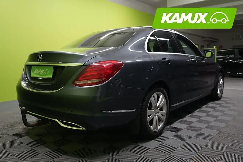 Käytetty Mercedes C220 Business 170 HP (125 kW) 2015 Hopea / harmaa Sedan