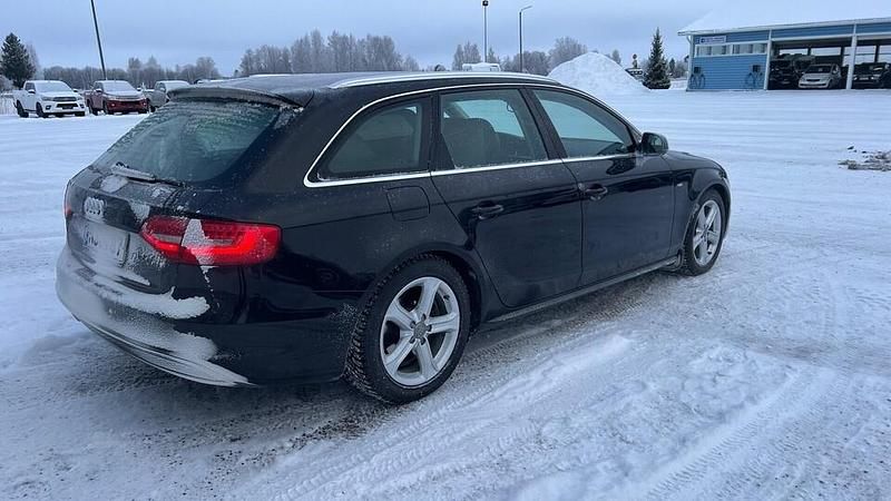 Käytetty Audi A4 Business 150 HP (110 kW) 2015 Musta Farmari