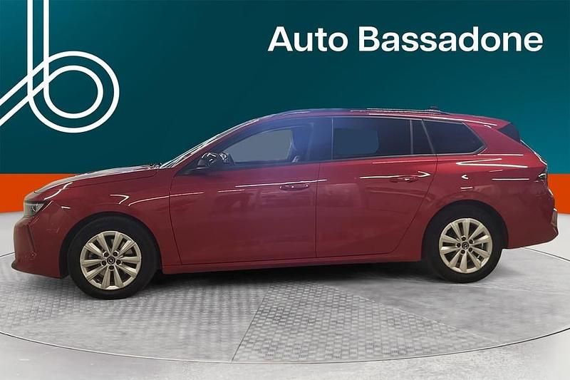 Käytetty Opel Astra Edition 131 HP (96 kW) 2024 Farmari