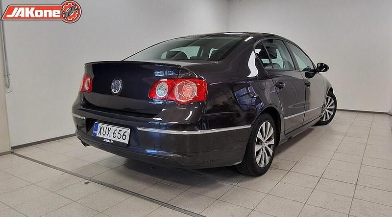 Käytetty VW Passat Comfortline 105 HP (77 kW) 2010 Sedan