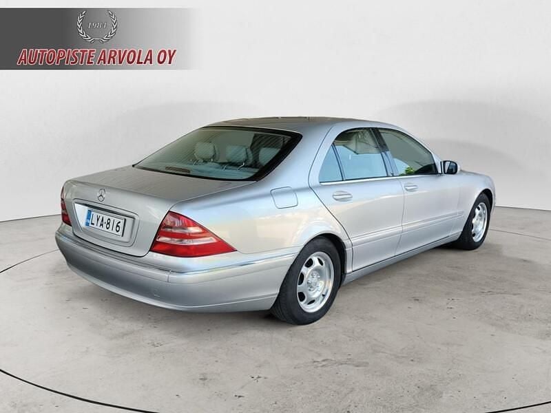 Käytetty Mercedes S320 224 HP (164 kW) 1999 Sedan