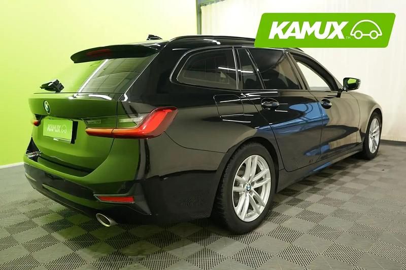 Käytetty BMW 320e Sport Line 190 HP (139 kW) 2021 Musta Farmari