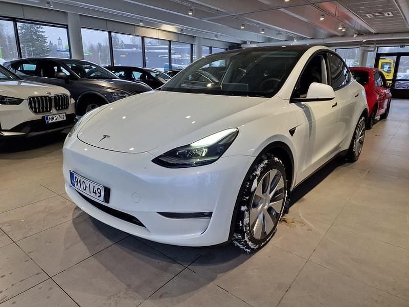 Käytetty Tesla Model Y 258 kW (351 HP) 2024 Valkoinen Katumaasturi