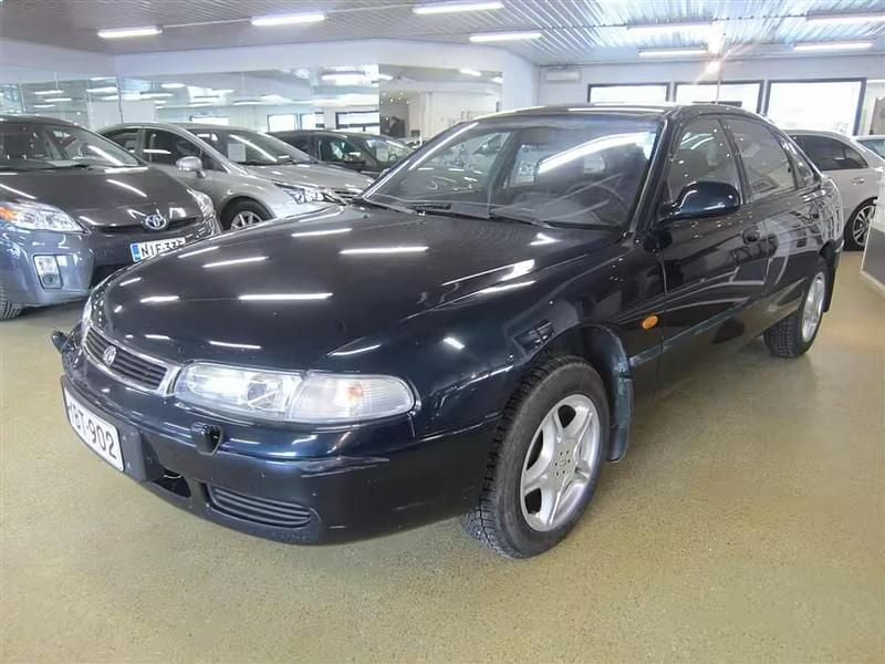 Vihreä Käytetty 1996 Mazda 626 Viistoperä | 2 700 € - Kuva 1/4