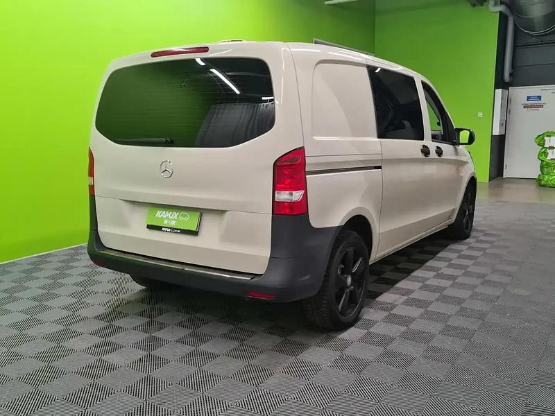 Käytetty Mercedes Vito 136 HP (100 kW) 2018 Hopea / harmaa Van