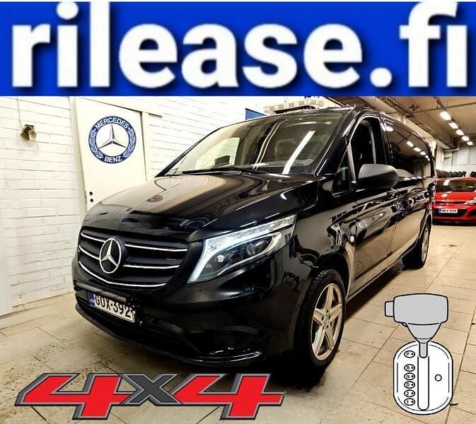Käytetty Mercedes Vito Edition 163 HP (119 kW) 2022 Musta Van