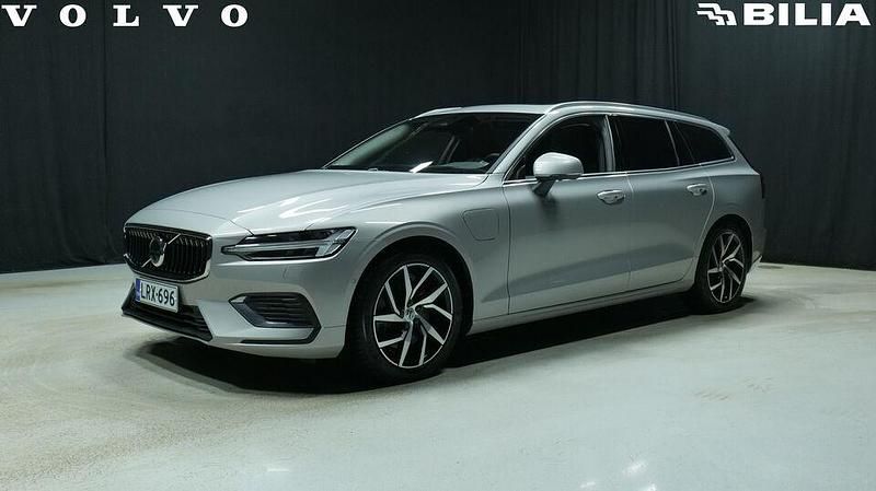 Harmaa Käytetty 2022 Volvo V60 Performance Farmari | 44 800 € (Kallis) - Kuva 1/3