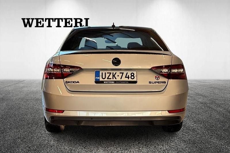 Käytetty Skoda Superb Style 190 HP (139 kW) 2016 Sedan