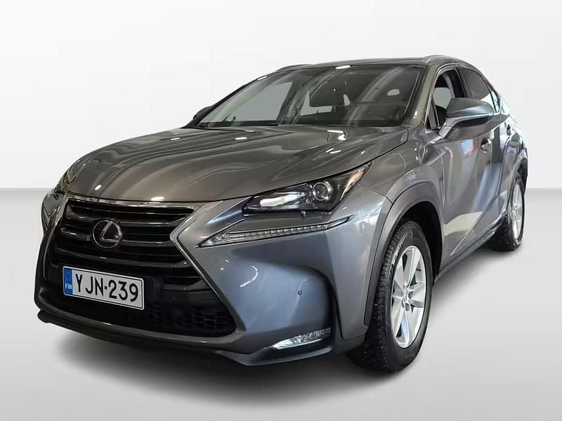 Käytetty Lexus NX300h Executive Line 155 HP (114 kW) 2017 Harmaa Katumaasturi