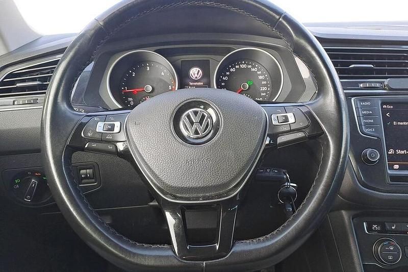 Käytetty VW Tiguan Comfortline 150 HP (110 kW) 2016 Ruskea Katumaasturi
