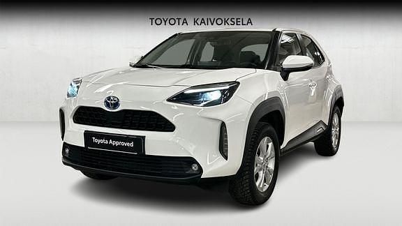 Valkoinen Käytetty 2023 Toyota Yaris Cross Active Katumaasturi | 25 900 € (Perustarjous) - Kuva 1/4