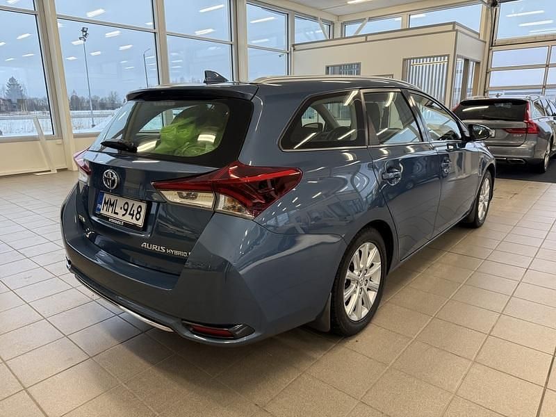 Käytetty Toyota Auris Touring Sports Active 99 HP (72 kW) 2015 Sininen Farmari