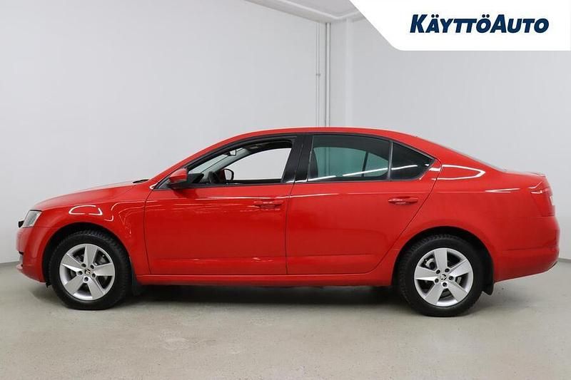 Käytetty Skoda Octavia Dynamic 150 HP (110 kW) 2016 Punainen Viistoperä