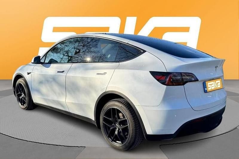 Käytetty Tesla Model Y 258 kW (351 HP) 2023 Katumaasturi