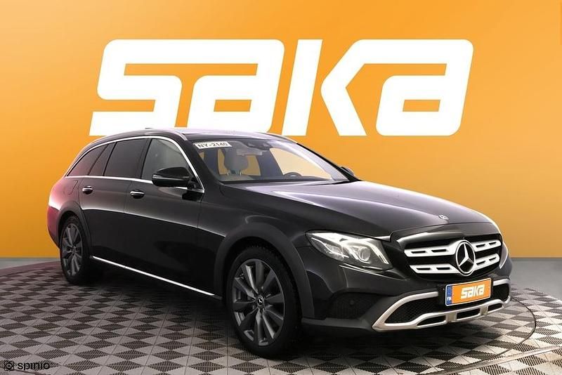 Käytetty 2018 Mercedes E220 Farmari | 29 990 € (Hieman kallis) - Kuva 1/3