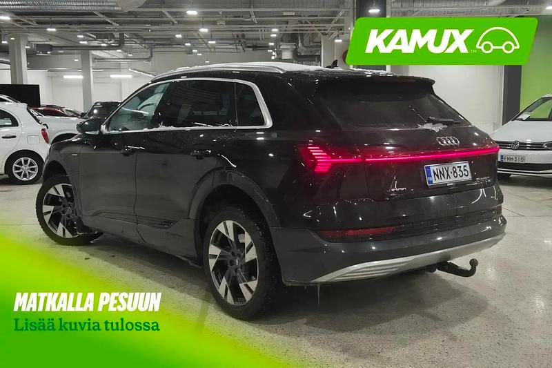Käytetty Audi e-tron Advanced Plus 230 kW (313 HP) 2020 Musta Katumaasturi