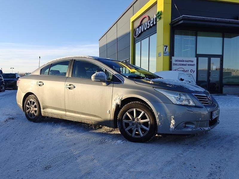 Harmaa Käytetty 2009 Toyota Avensis Multidrive S Sedan | 12 770 € (Hieman kallis) - Kuva 1/3