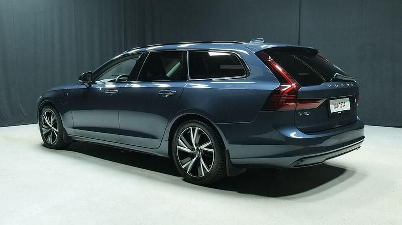 Käytetty Volvo V90 Plus 350 HP (257 kW) 2024 Sininen Farmari
