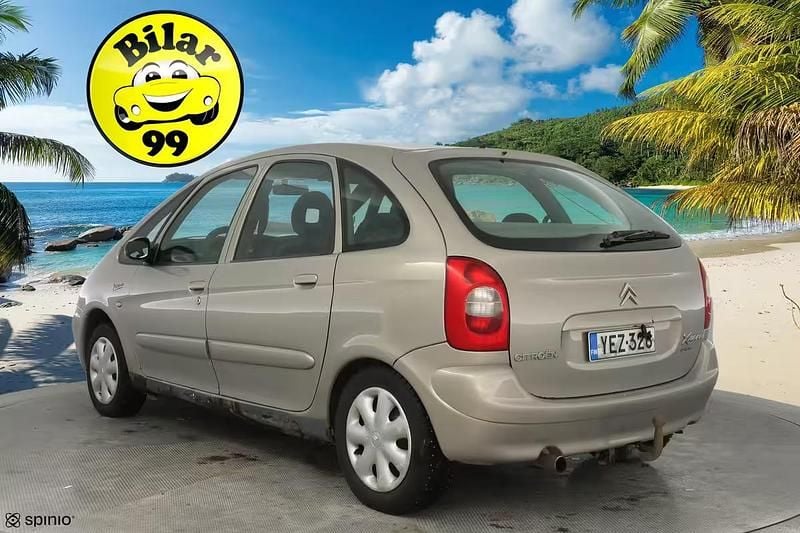 Käytetty Citroën Xsara Picasso 136 HP (100 kW) 2003 Tila-auto