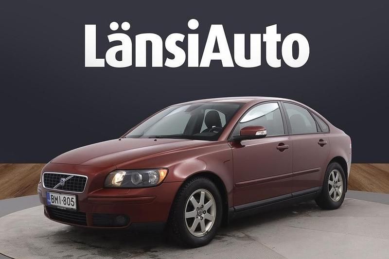 Käytetty 2007 Volvo S40 Momentum Sedan | 7 490 € (Perustarjous) - Kuva 1/1