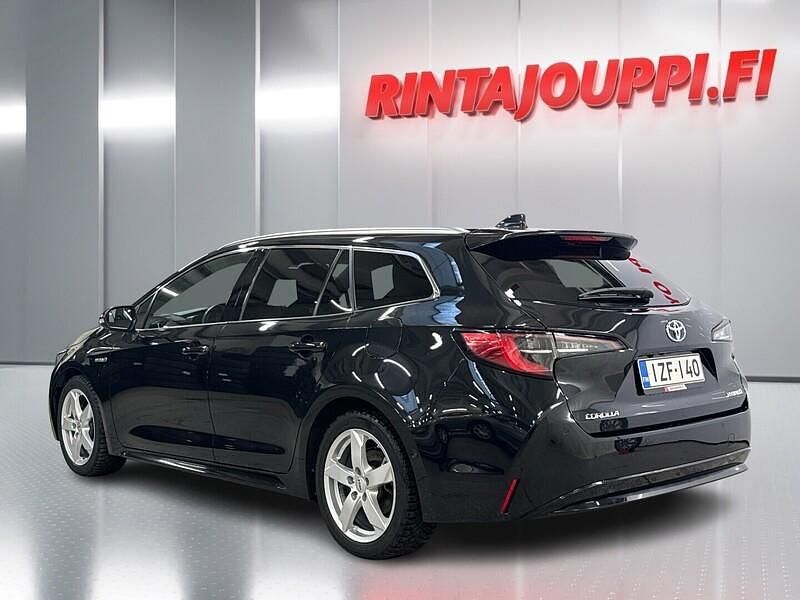 Käytetty Toyota Corolla Business Edition 122 HP (89 kW) 2020 Musta Farmari