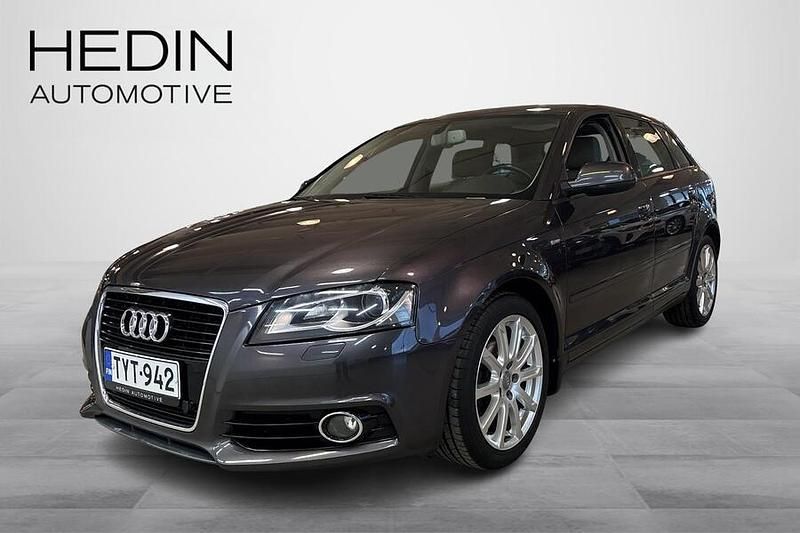 Harmaa Käytetty 2012 Audi A3 Sportback Attraction Viistoperä | 8 700 € (Perustarjous) - Kuva 1/4