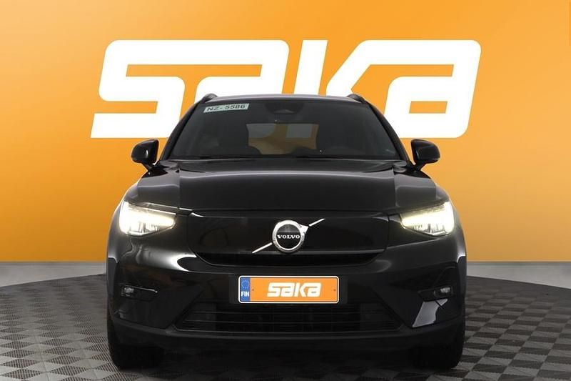 Käytetty Volvo XC40 Plus 300 kW (408 HP) 2023 Katumaasturi