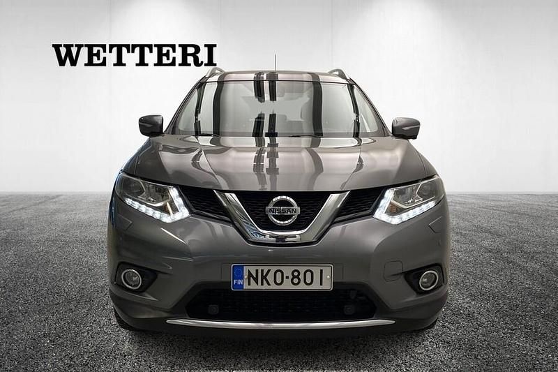 Käytetty Nissan X-Trail Tekna 131 HP (96 kW) 2017 Harmaa Katumaasturi