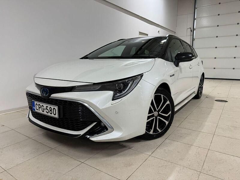 Käytetty 2021 Toyota Corolla Style Farmari | 23 790 € (Perustarjous) - Kuva 1/1