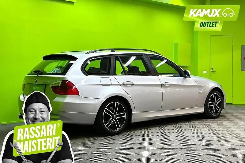 Käytetty BMW 320 163 HP (119 kW) 2005 Hopea / harmaa Farmari