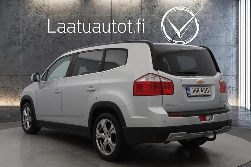 Käytetty Chevrolet Orlando LTZ 141 HP (103 kW) 2011 Tila-auto