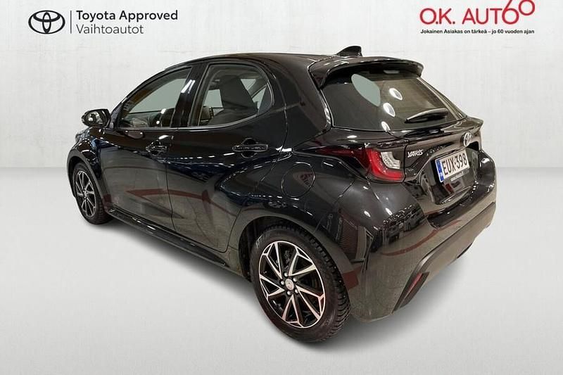 Käytetty Toyota Yaris Hybrid Active 116 HP (85 kW) 2023 Viistoperä
