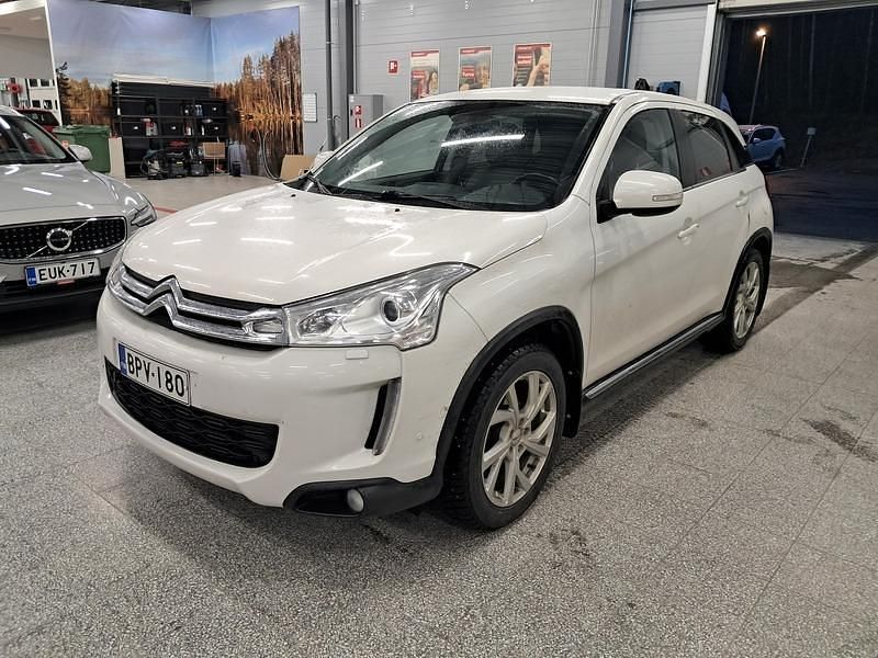 Valkoinen Käytetty 2013 Citroën C4 Aircross Exclusive Katumaasturi | 7 290 € - Kuva 1/3