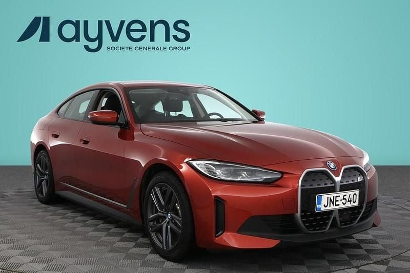 Käytetty BMW i4 210 kW (286 HP) 2023 Oranssi Sedan