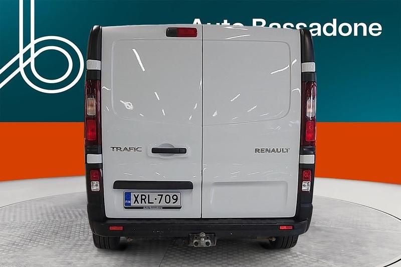 Käytetty Renault Trafic 150 HP (110 kW) 2023 Tila-auto