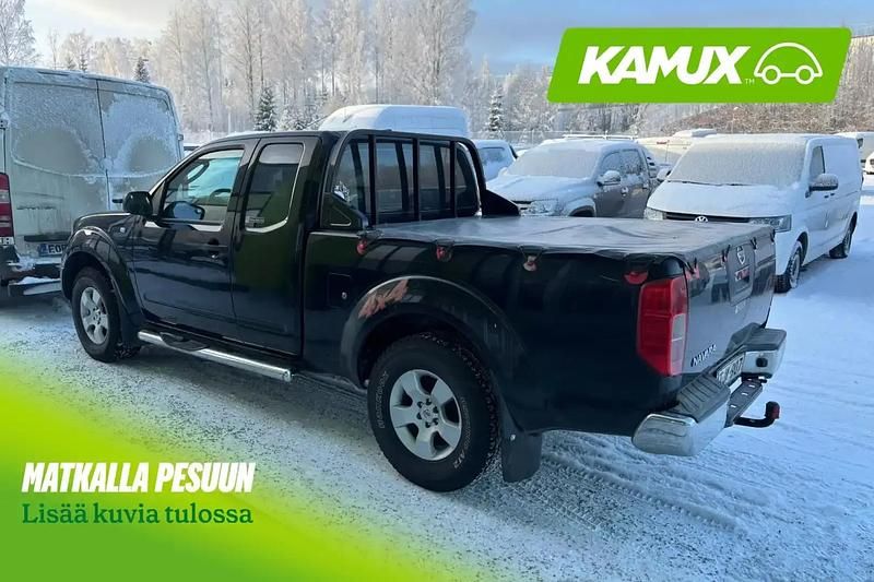 Käytetty Nissan Navara 171 HP (125 kW) 2007 Musta Nouto