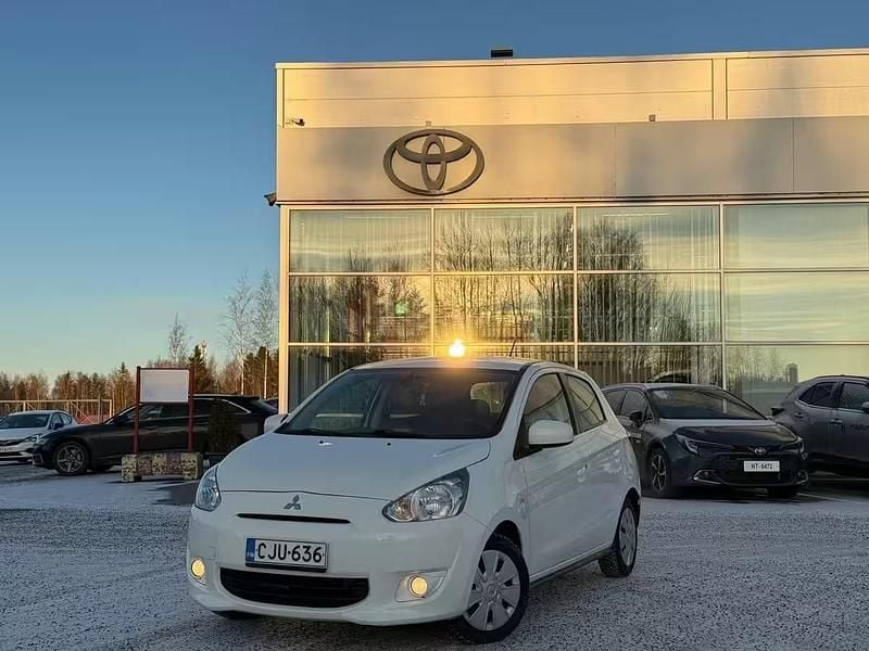 Valkoinen Käytetty 2015 Mitsubishi Space Star Invite Viistoperä | 5 900 € (Perustarjous) - Kuva 1/4