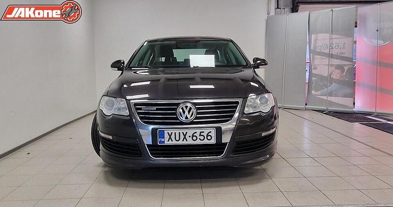 Käytetty VW Passat Comfortline 105 HP (77 kW) 2010 Sedan