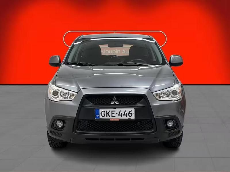 Käytetty Mitsubishi ASX Inform 117 HP (86 kW) 2012 Katumaasturi